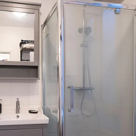 A Comfortable 35 M In A Good Location